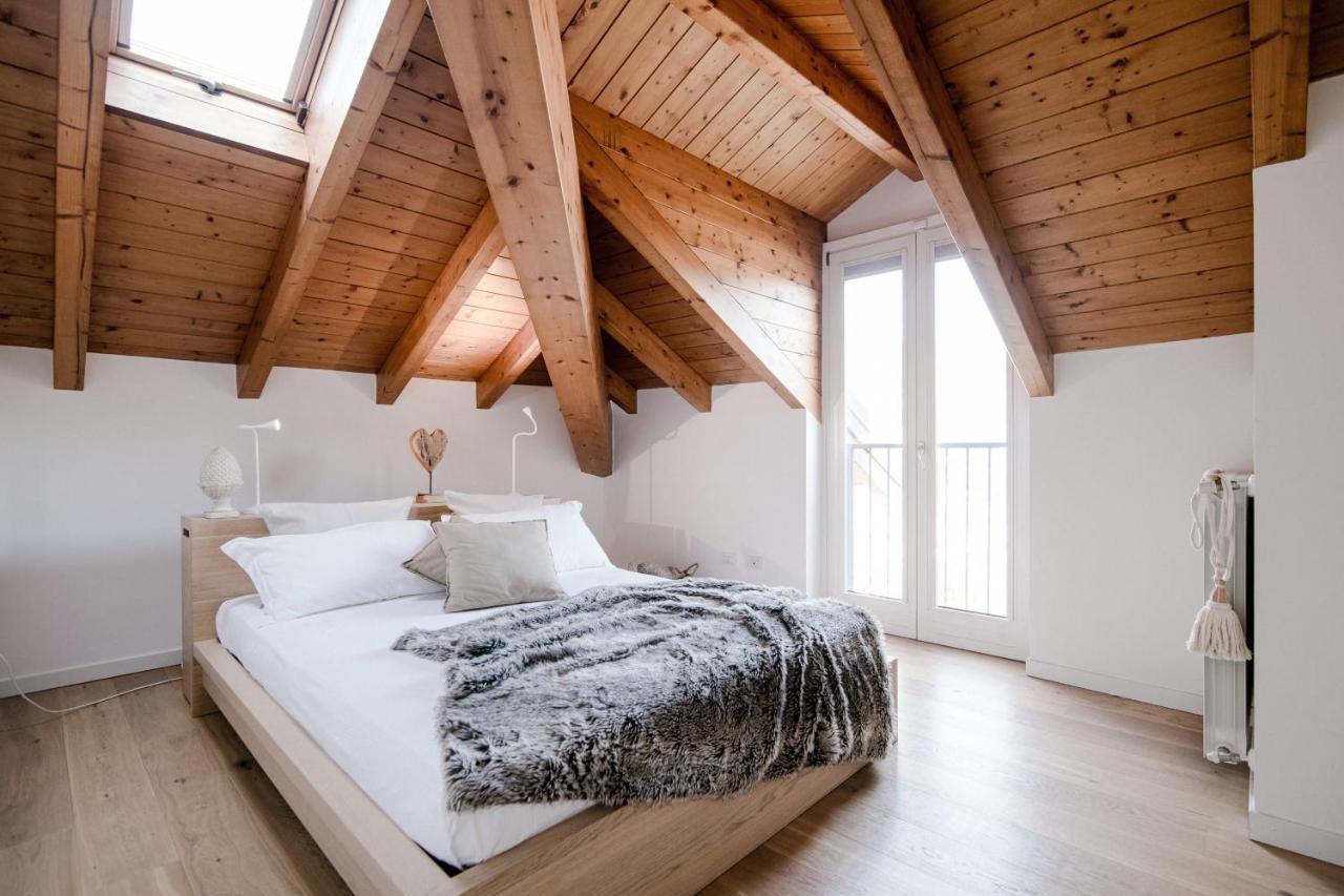 Modern Luxury Attic - Bymyhomeincomo Luaran gambar